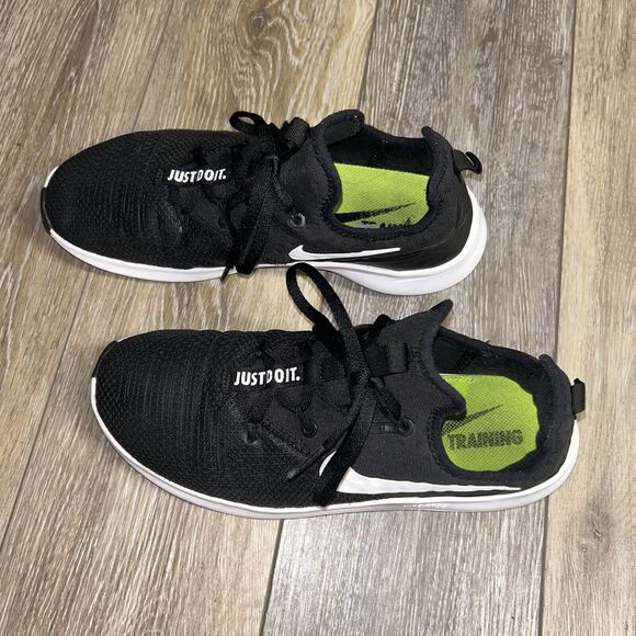 Nike Free TR 8 Women's US Size 8 Black White 942888-001 Running Sneaker Shoes - Picture 6 of 11